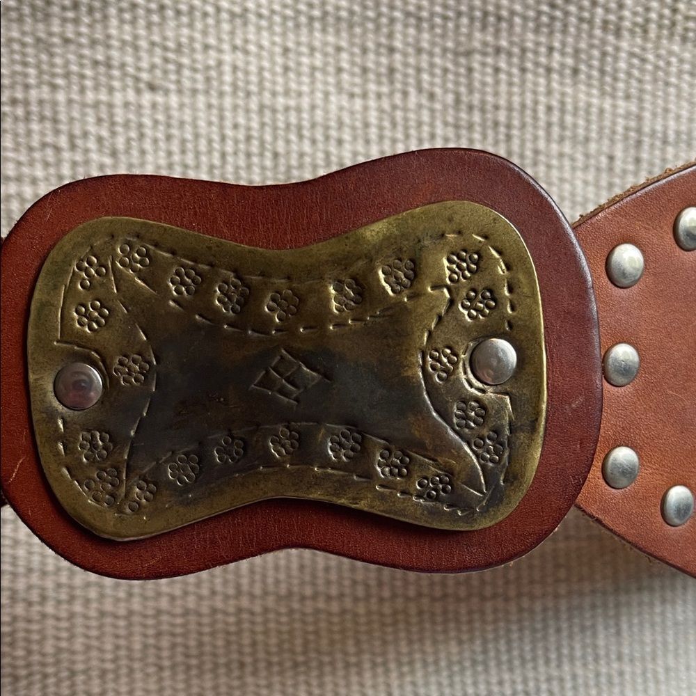 Ralph Lauren Brown Leather Belt with Silver Accents - Picture 4 of 10